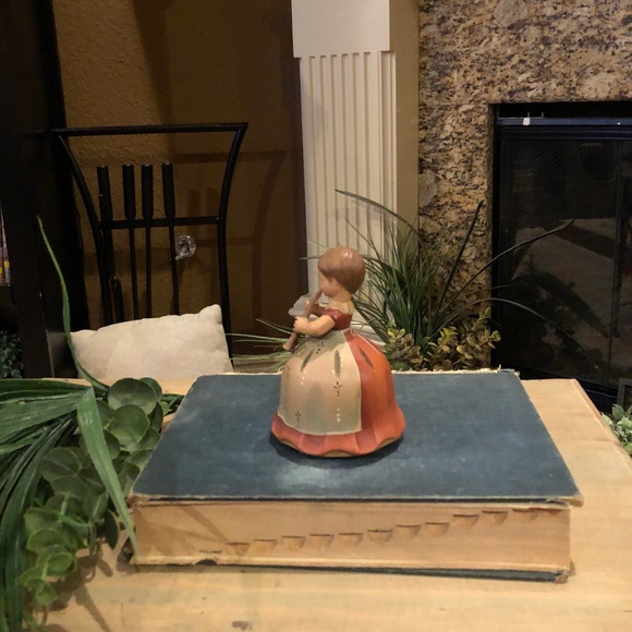 Reuge Anri Italy girl figurine with flute music box 1969 - Picture 6 of 11